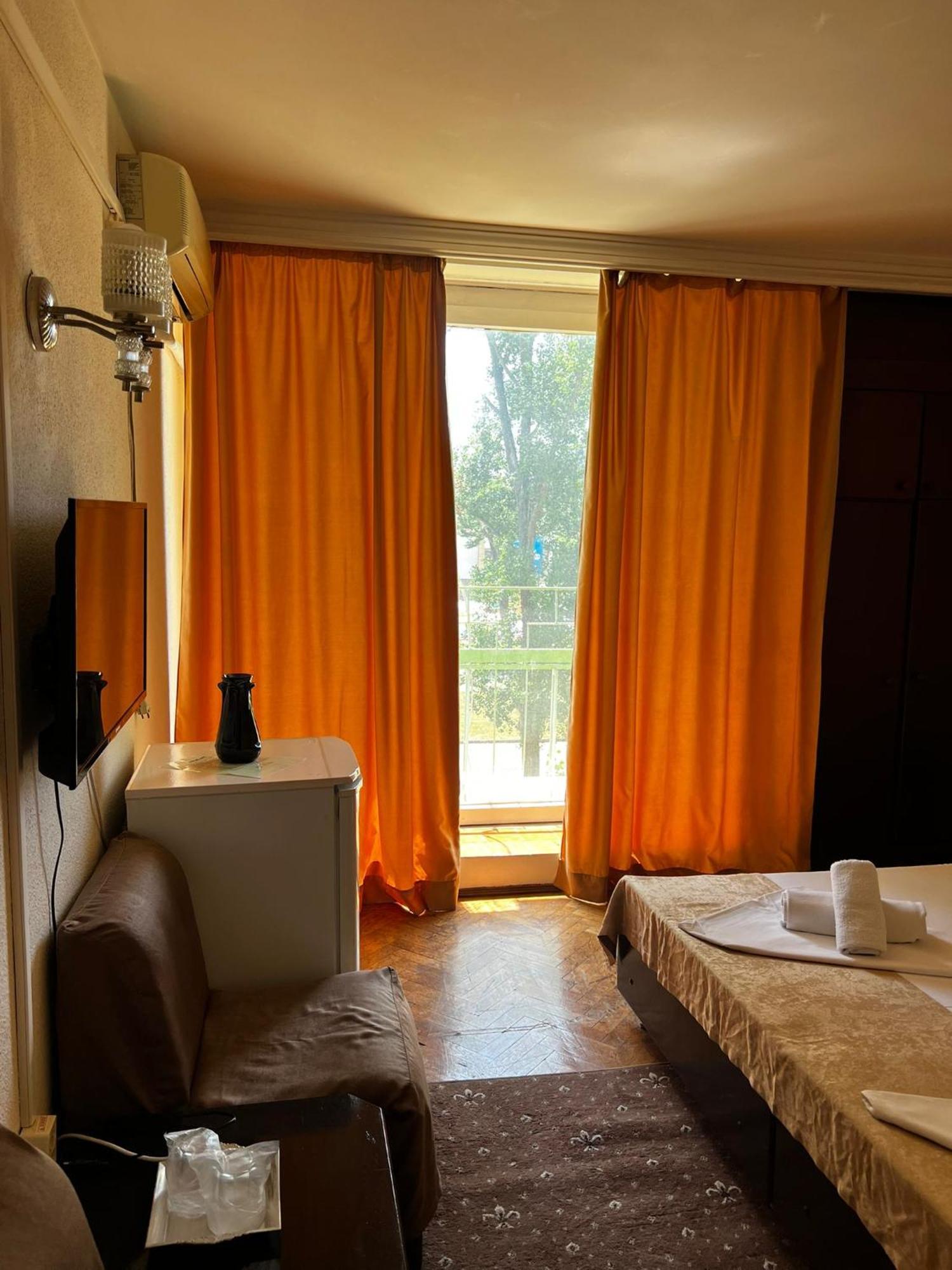 Hotel National 2*